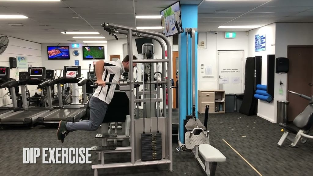 Dips - Exercise In The Spotlight 43 Dips